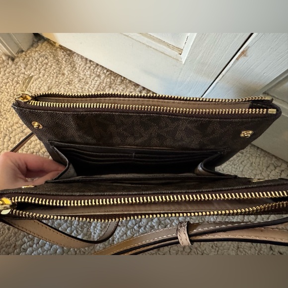 Michael Kors Brown Crossbody Bag - Picture 6 of 6